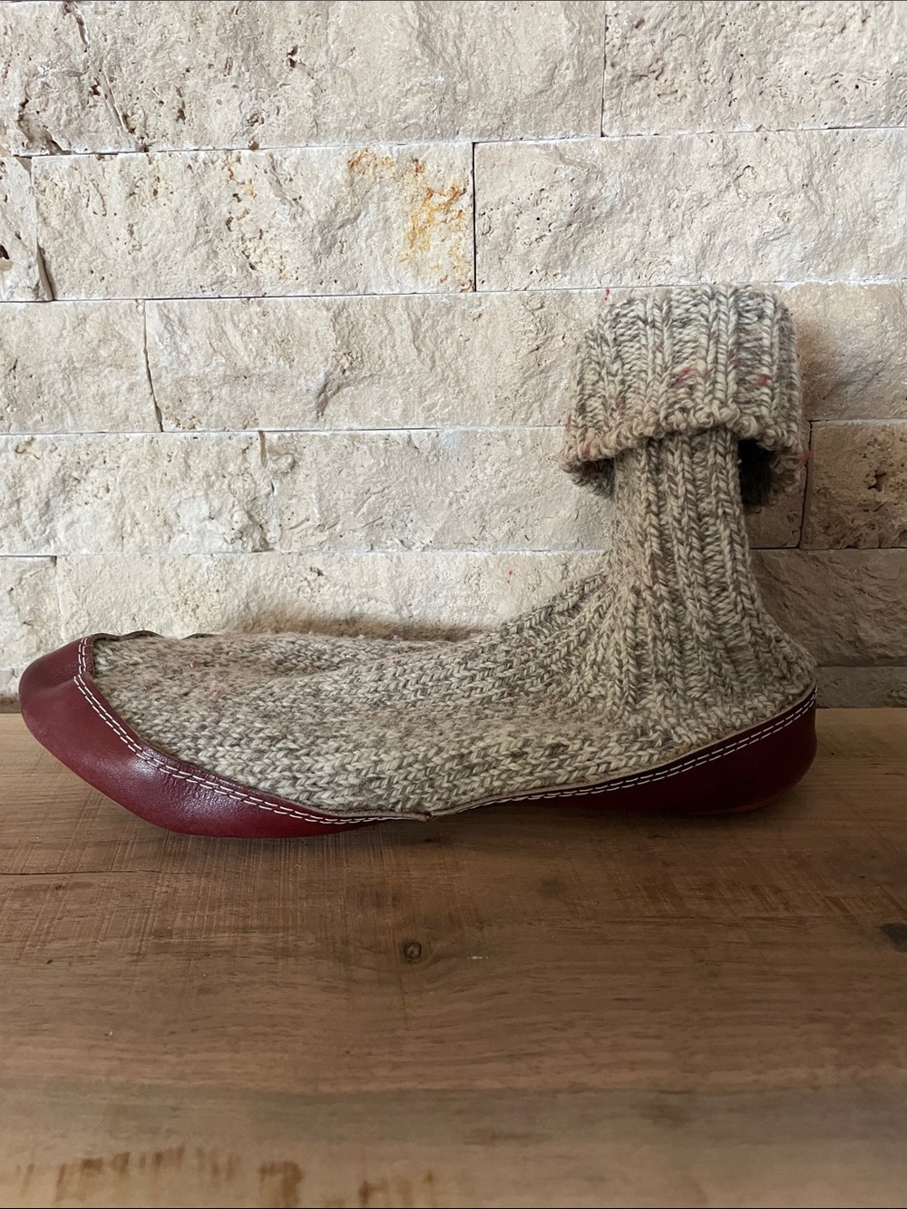 Eddie Bauer Cream Heathered Knit Slipper Socks - Picture 2 of 5